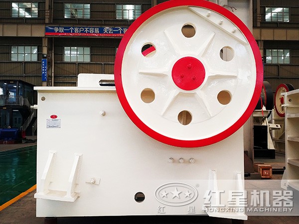 采礦場顎式破碎機(jī) 采礦場顎式破碎機(jī)