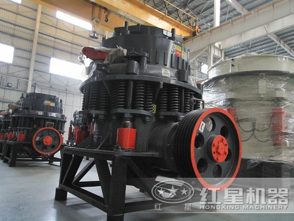 采礦場圓錐式破碎機(jī) 采礦場圓錐式破碎機(jī)