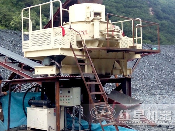 Hx新型制砂機(jī)現(xiàn)場作業(yè)圖 Hx新型制砂機(jī)現(xiàn)場作業(yè)圖