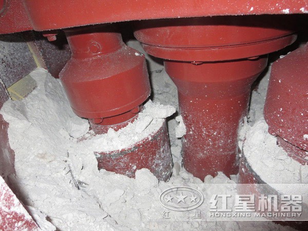 碳酸鈣磨粉機內部 碳酸鈣磨粉機內部