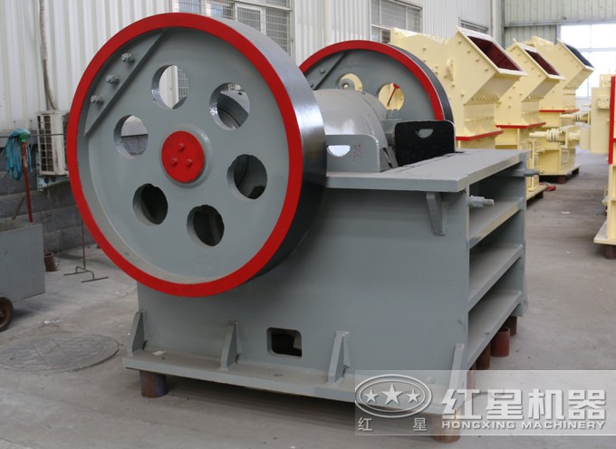 PE–150×250顎式破碎機 PE–150×250顎式破碎機