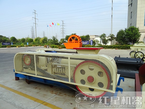 輥式破碎機(jī) 輥式破碎機(jī)