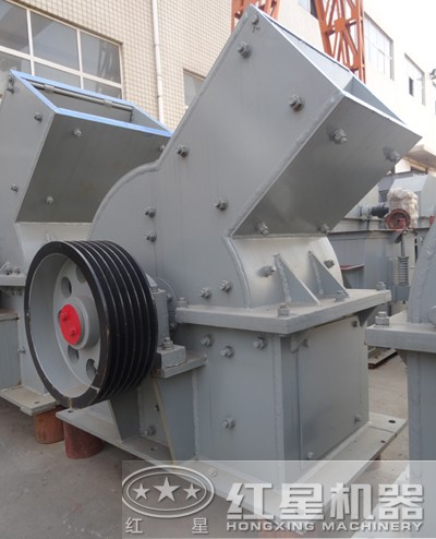 pc600×400錘式粉碎機