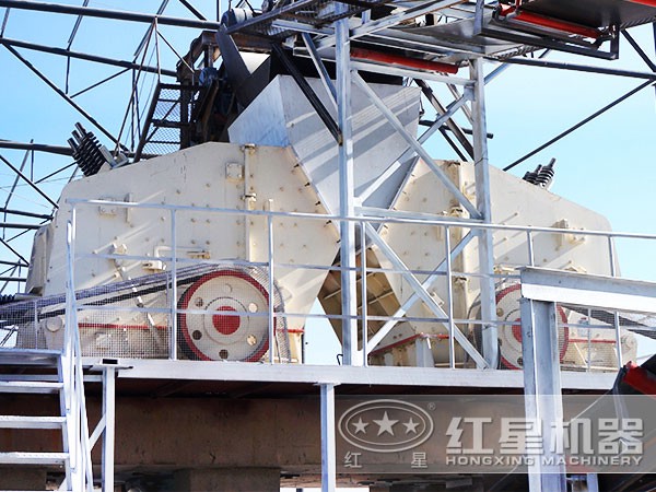 1315大理石粉碎機_碎石機_嗑石機_破碎機現場圖