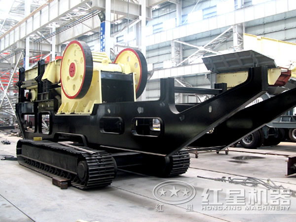 時產200噸履帶式移動嗑石機廠區現場圖 時產200噸履帶式移動嗑石機廠區現場圖