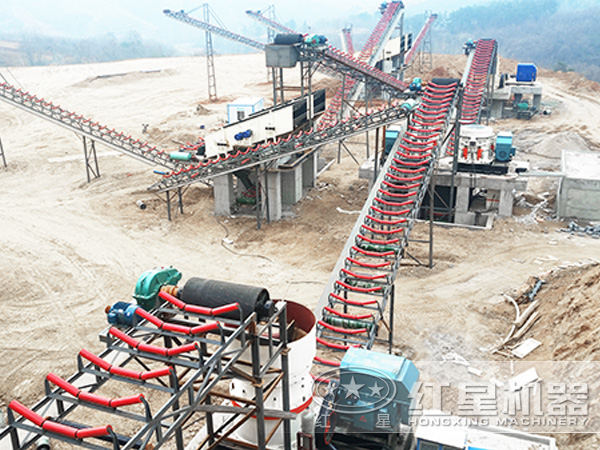 高質、高產能800萬噸砂石生產線設備現場 高質、高產能800萬噸砂石生產線設備現場