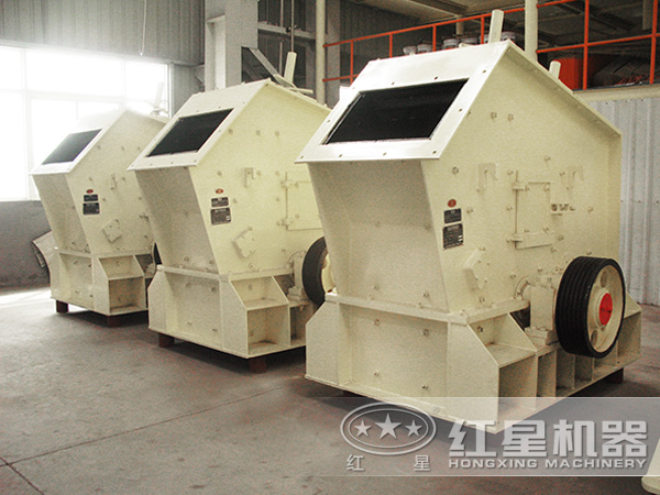 排列整齊PF反擊式碎石機(jī)_嗑石機(jī) 排列整齊PF反擊式碎石機(jī)_嗑石機(jī)