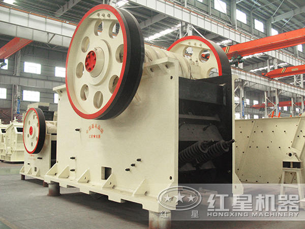 大型pe顎式破碎機 大型pe顎式破碎機