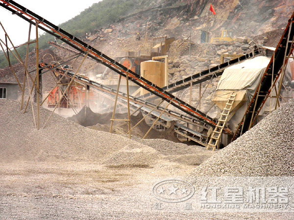 復合式碎石機現場作業圖 復合式碎石機現場作業圖