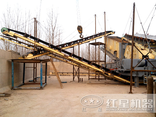 陜西商洛某環保砂石料廠引進紅星日產2000噸汽車式流動粉碎 陜西商洛某環保砂石料廠引進紅星日產2000噸汽車式流動粉碎