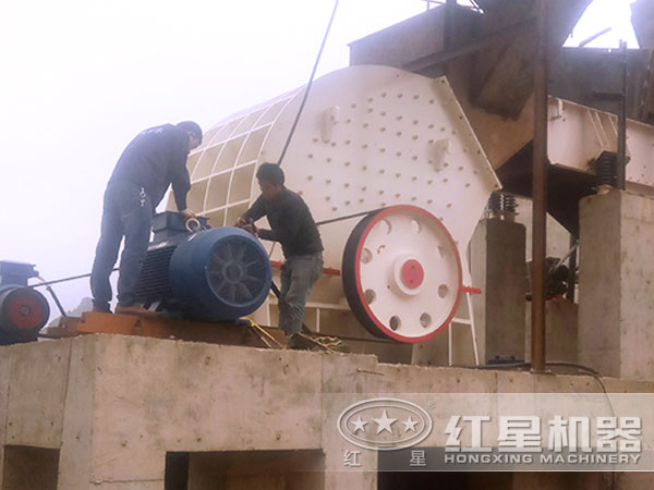 破碎機現場作業圖 破碎機現場作業圖