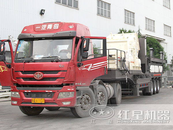 打石子的機器設備發(fā)貨現(xiàn)場 打石子的機器設備發(fā)貨現(xiàn)場