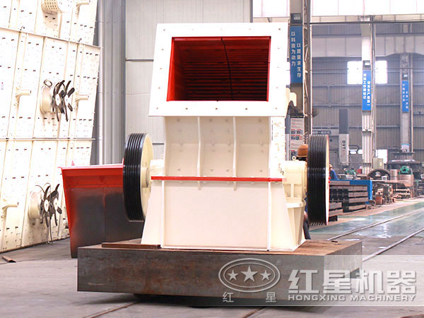 錘式石頭粉碎機發(fā)貨現(xiàn)場 錘式石頭粉碎機發(fā)貨現(xiàn)場