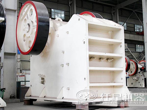 顎式破碎機廠區(qū) 顎式破碎機廠區(qū)