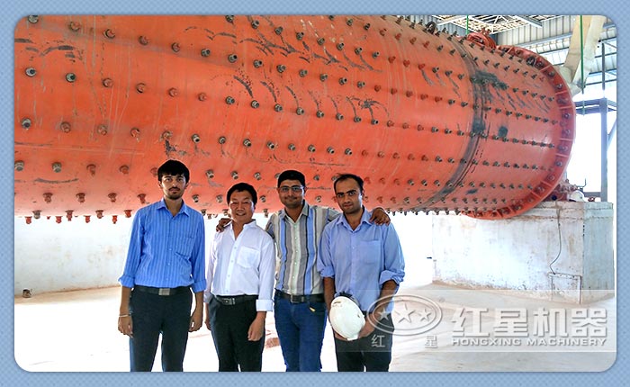 印度球磨機(jī)客戶現(xiàn)場 印度球磨機(jī)客戶現(xiàn)場