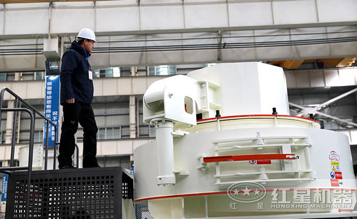 客戶到場(chǎng)參觀VSI制砂機(jī)圖