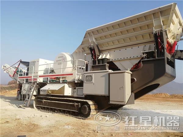 履帶移動制砂機現場圖 履帶移動制砂機現場圖