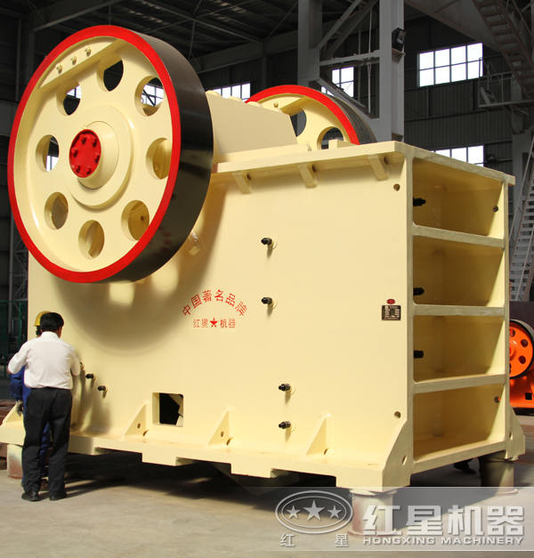 大型顎式破碎機