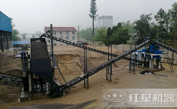 河料打沙機(jī)_碎石機(jī)現(xiàn)場(chǎng)作業(yè) 河料打沙機(jī)_碎石機(jī)現(xiàn)場(chǎng)作業(yè)