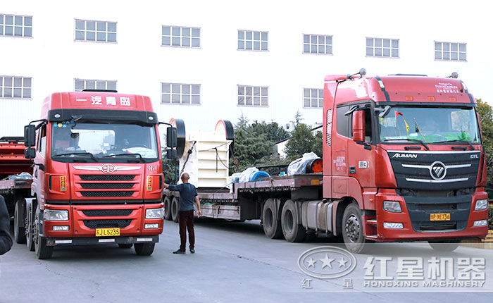 紅星機器發貨現場