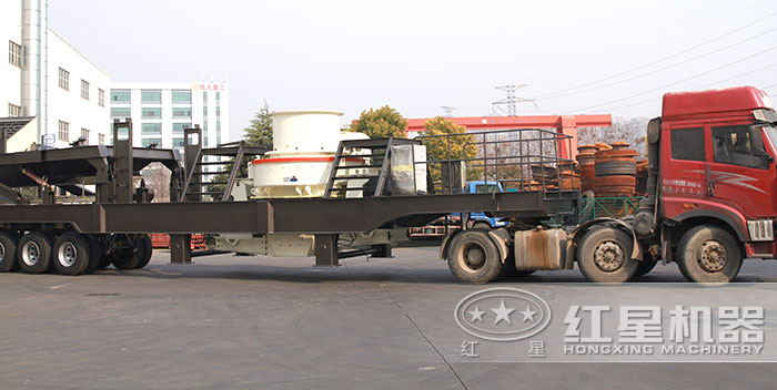 沖擊式移動(dòng)破碎站車(chē)頭牽引就能開(kāi)著走