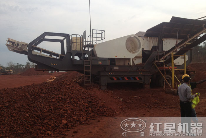 移動(dòng)破碎站工作現(xiàn)場 移動(dòng)破碎站工作現(xiàn)場