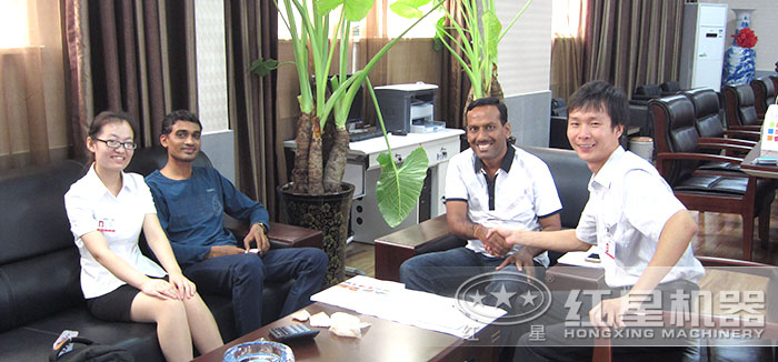 印度尼西亞用戶與紅星人員洽談 印度尼西亞用戶與紅星人員洽談