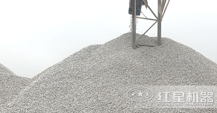 經過細沙制砂機加工之后的沙子成品 經過細沙制砂機加工之后的沙子成品