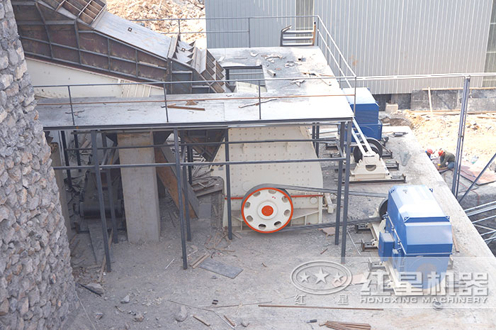 固定式砂石料設備作業現場 固定式砂石料設備作業現場