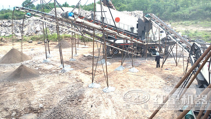 移動砂石料生產現場