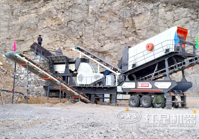 移動碎石設備搭載重錘式破碎機 移動碎石設備搭載重錘式破碎機