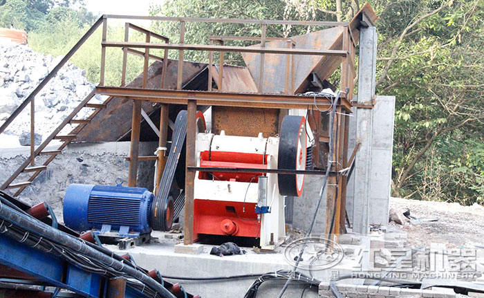 鄂式破碎機(jī)