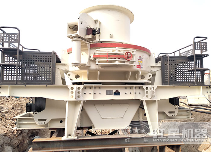 HVI新型整形制砂機生產現場 HVI新型整形制砂機生產現場