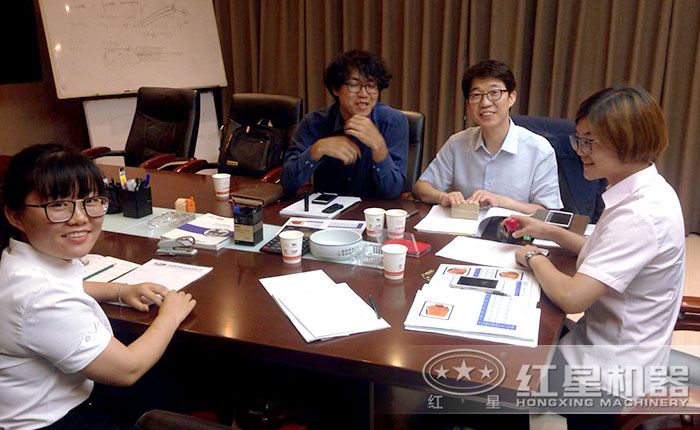 與客戶商議下一個(gè)訂單細(xì)節(jié)