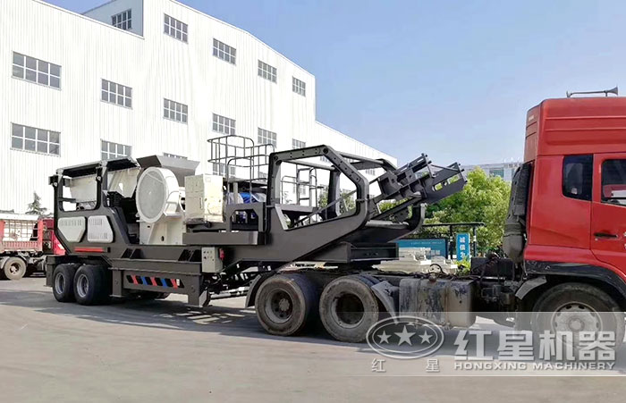 紅星移動建筑垃圾破碎機車間發(fā)貨了 紅星移動建筑垃圾破碎機車間發(fā)貨了