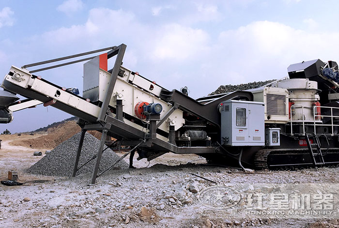 履帶移動破碎機作業現場 履帶移動破碎機作業現場