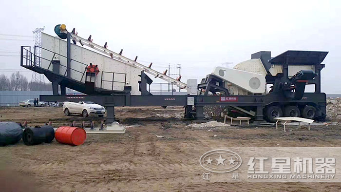 流動石子機(jī)搭載重錘式破碎機(jī) 流動石子機(jī)搭載重錘式破碎機(jī)