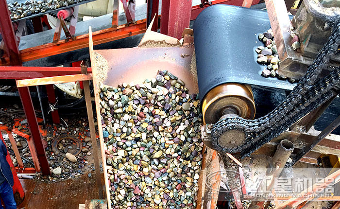 鵝卵石破碎現(xiàn)場(chǎng)物料