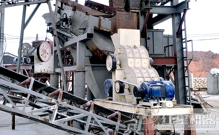 雙級粉碎機破碎現場展示