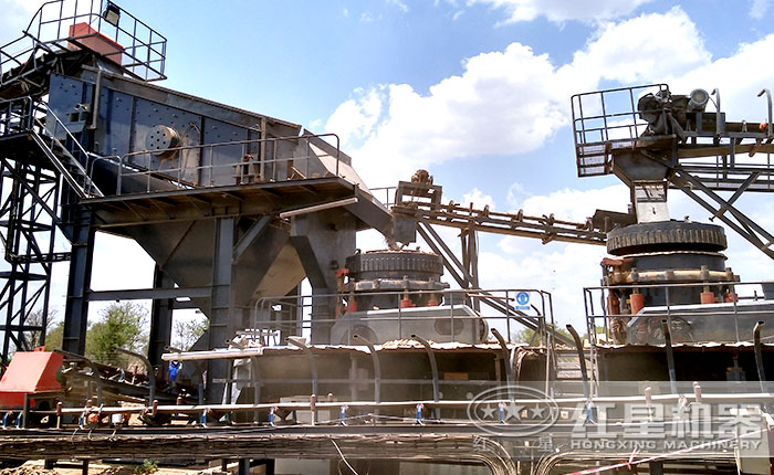 客戶圓錐破碎機(jī)生產(chǎn)現(xiàn)場(chǎng) 客戶圓錐破碎機(jī)生產(chǎn)現(xiàn)場(chǎng)