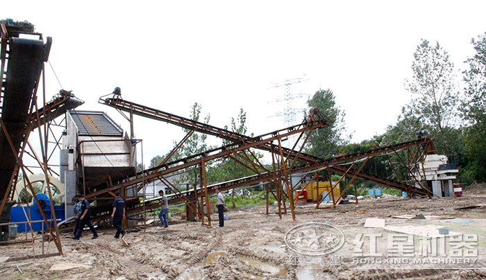 石灰石制砂機(jī)作業(yè)現(xiàn)場 石灰石制砂機(jī)作業(yè)現(xiàn)場