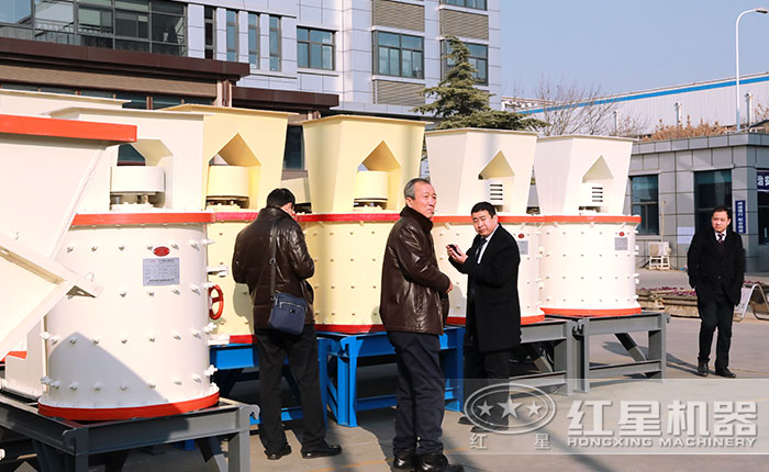 客戶到廠考察選購(gòu)復(fù)合破