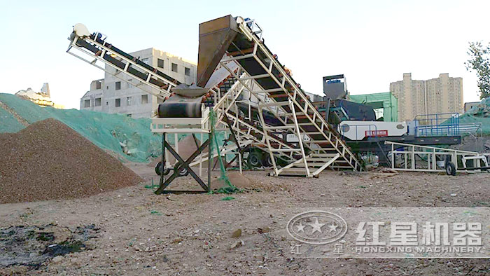 輪胎配置下的流動(dòng)式作業(yè)的碎石加工設(shè)備 輪胎配置下的流動(dòng)式作業(yè)的碎石加工設(shè)備