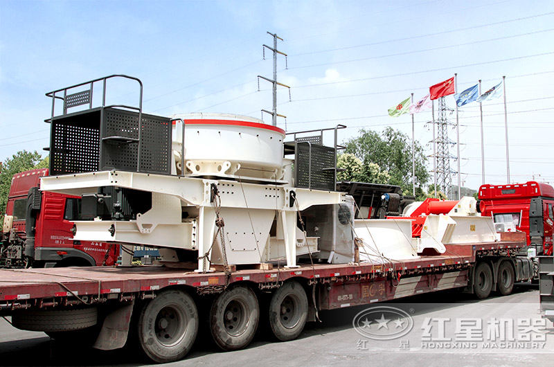 產(chǎn)品發(fā)貨圖——主要有鄂破、制砂機、篩分機