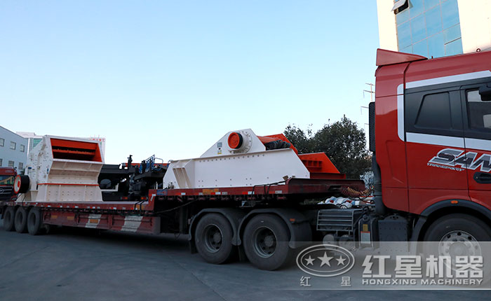 河卵石反擊式破碎機發(fā)貨