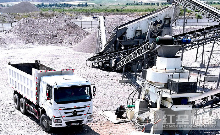 沖擊式制砂機石子生產(chǎn)現(xiàn)場 沖擊式制砂機石子生產(chǎn)現(xiàn)場