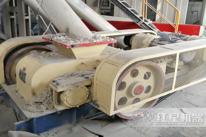 洛陽對輥制砂機生產現場 洛陽對輥制砂機生產現場