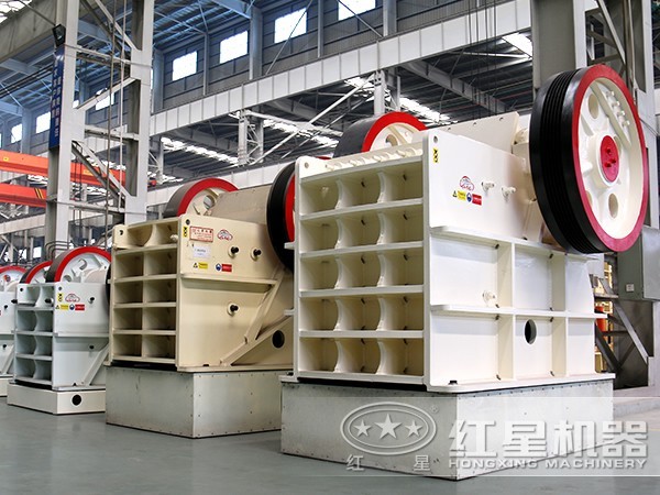 復(fù)擺式破碎機成品圖