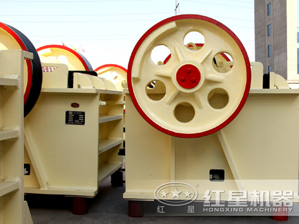 顎式破碎機(jī)特點(diǎn)