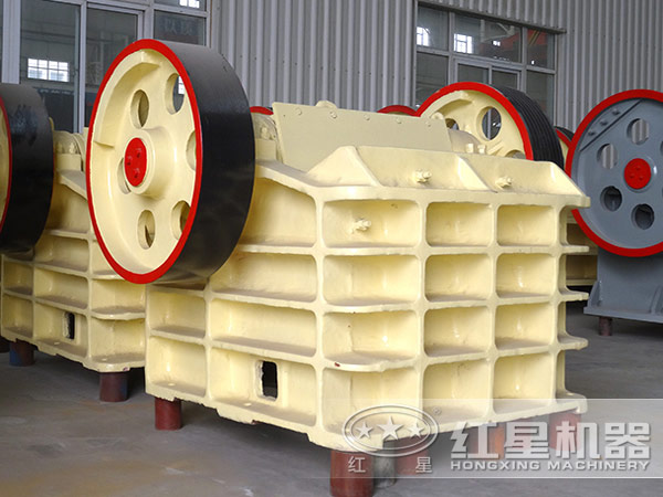 河南紅星赤鐵礦破碎機